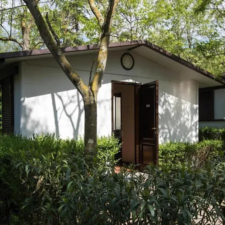 Happy Village & Campingplads 3*